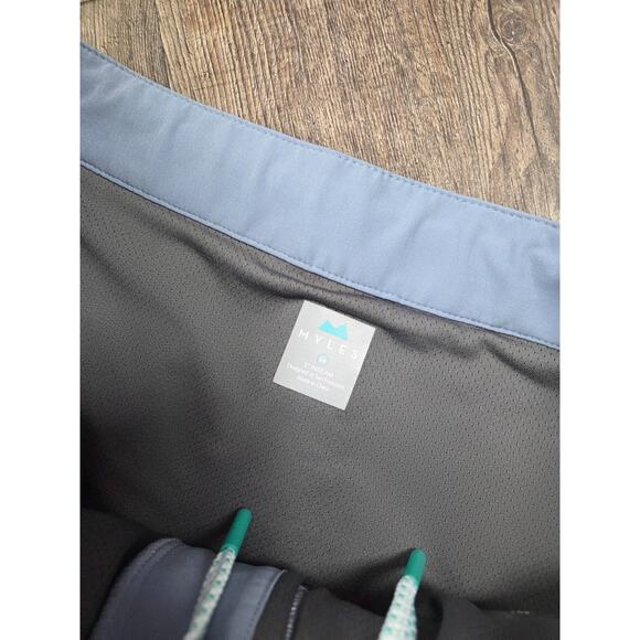 Myles Women's Flat Front Size 34 Shorts Lot of 2 - 5" Inseam - Picture 5 of 6